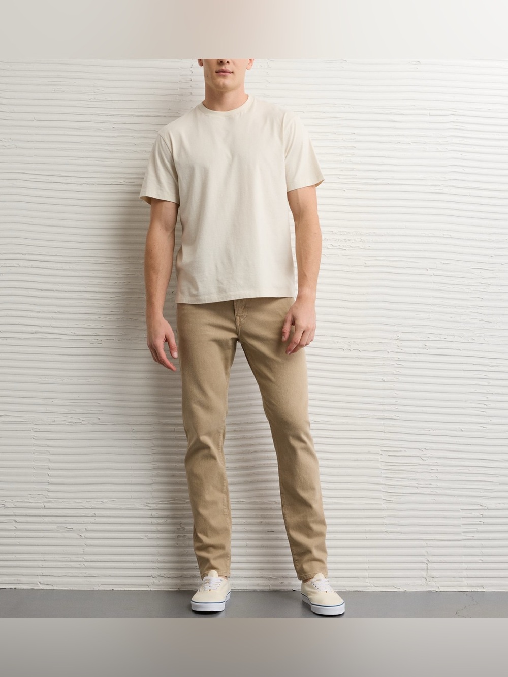 NWT American Eagle Easyflex Athletic fit jeans